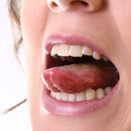 12+ Natural Ways To Soothe Tongue Sores During Pregnancy